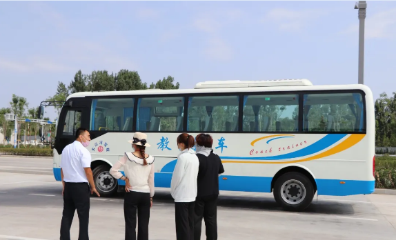 【濟(jì)寧大運河駕校】“放管服”新舉措：小型汽車駕駛證申請年齡上限不再限制！(圖5)