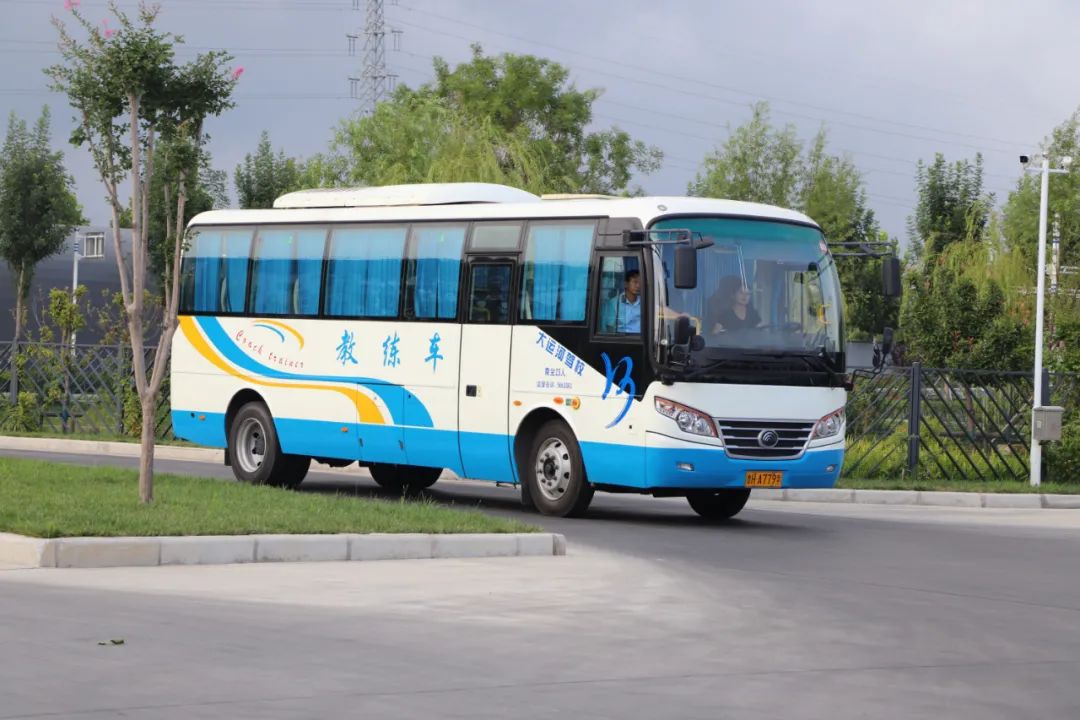 【濟(jì)寧大運(yùn)河駕?！拷鹎锞旁聦W(xué)車季，期待與您的相遇~(圖6)
