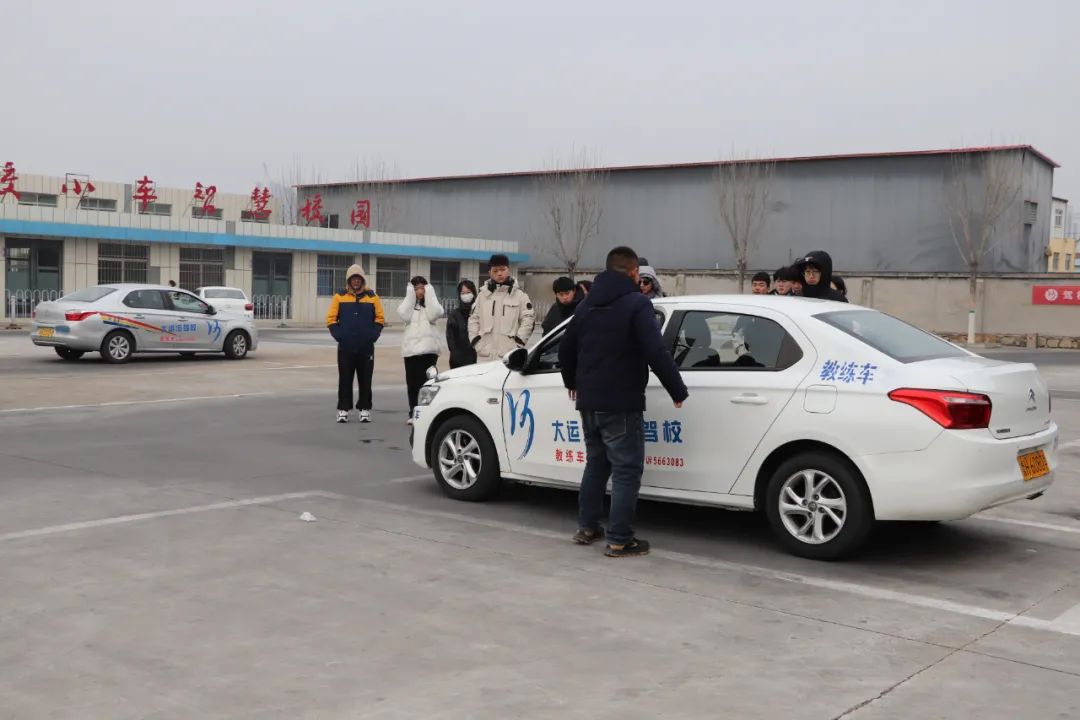 【濟寧大運河駕?！苦耍瑢W(xué)！寒假學(xué)車攻略請查收~(圖1)