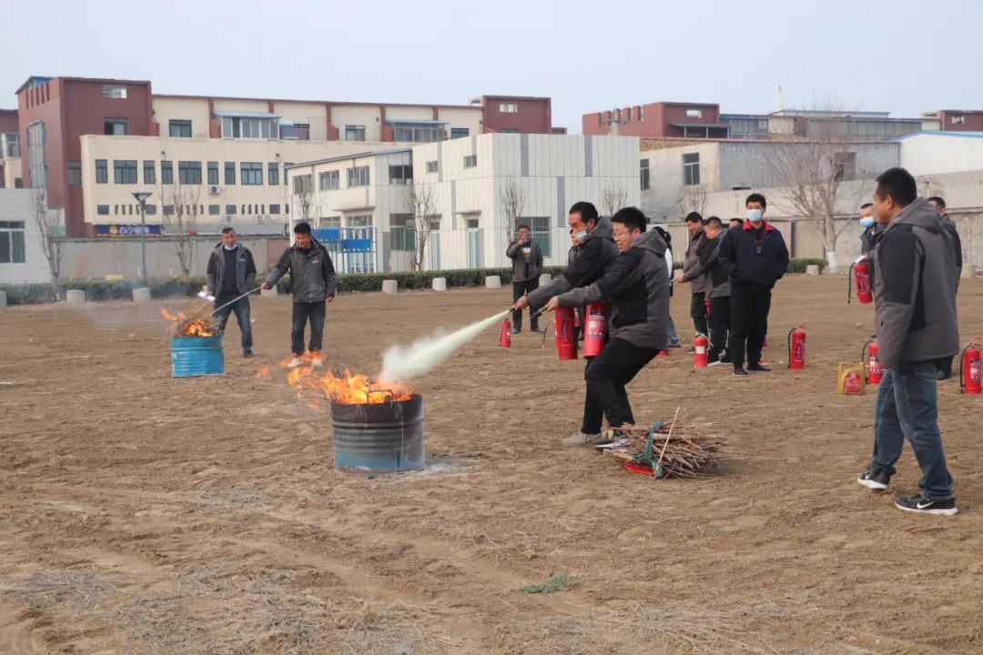 【濟(jì)寧大運(yùn)河駕校】2024春季消防安全演練活動(dòng)順利開(kāi)展！(圖5)