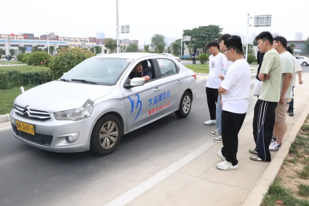 【濟(jì)寧大運河駕校】快看！你的同學(xué)距離拿證又近一步...(圖2)