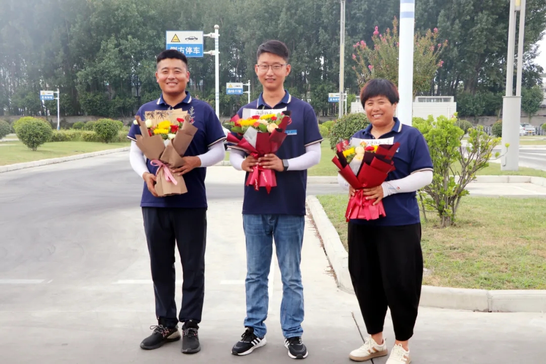 鮮花獻禮！祝所有的老師、教練們節(jié)日快樂！(圖4)