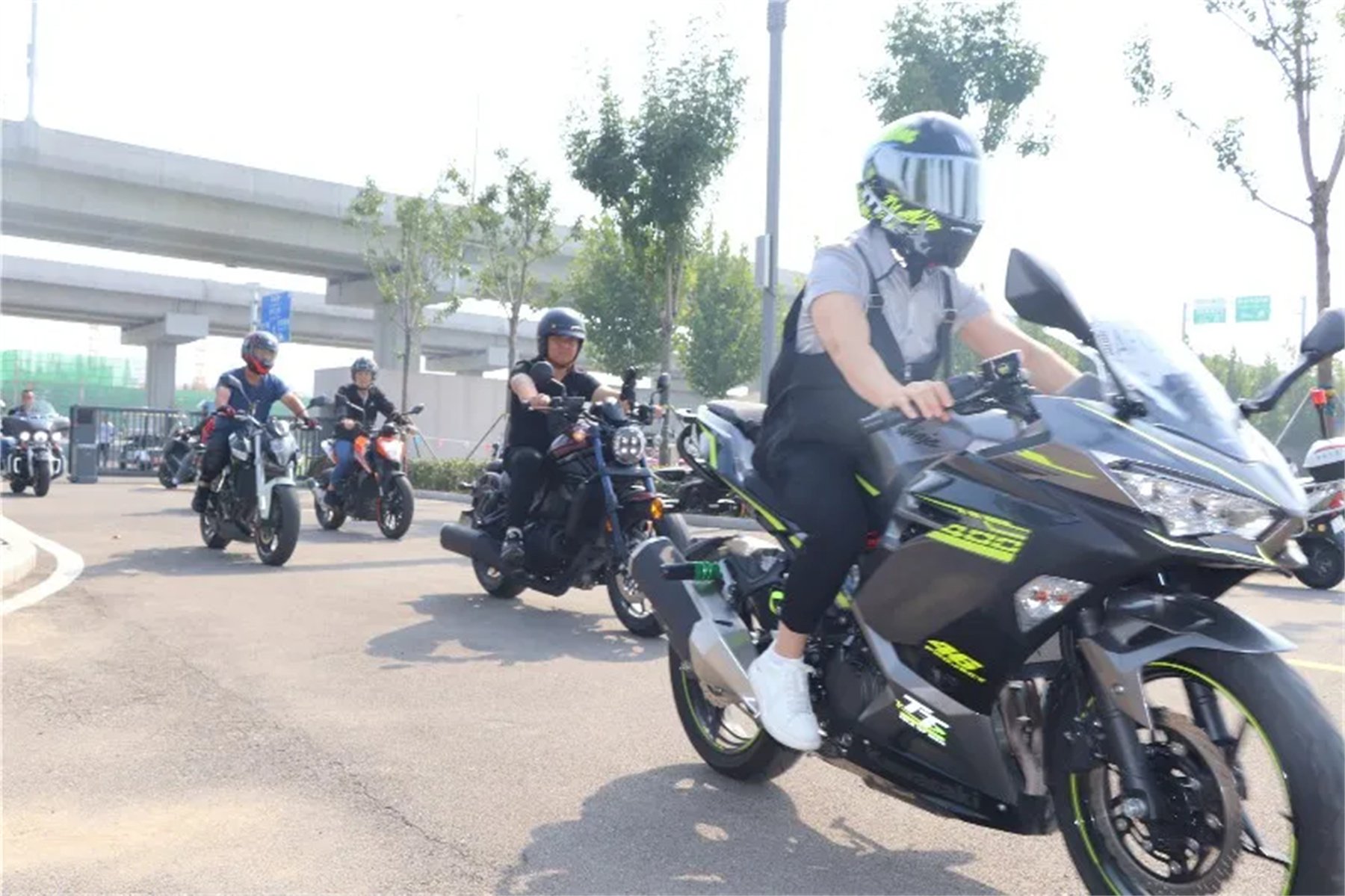 【濟寧大運河駕?！繗g迎各地“摩友”齊聚我校，以車會友！(圖1)