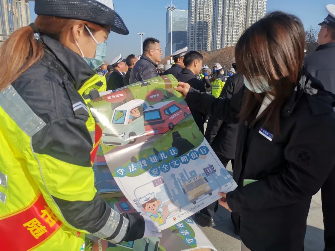 【濟(jì)寧大運(yùn)河駕?！康谑畟€(gè)“全國交通安全日”，我們在行動！(圖4)