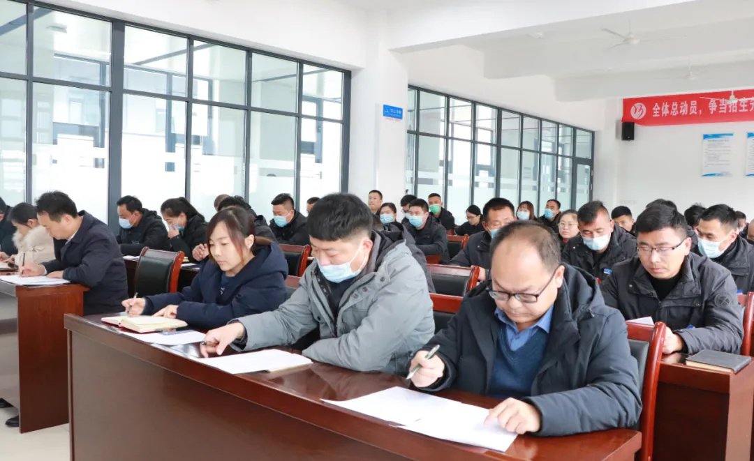 回顧往昔，展望未來—濟寧大運河駕校年度員工述職報告會(圖6)